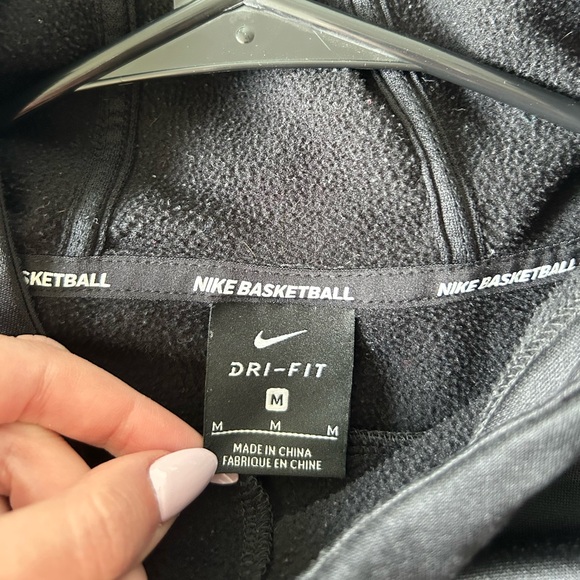 Nike Lebron James Witness Hoodie - Picture 4 of 5